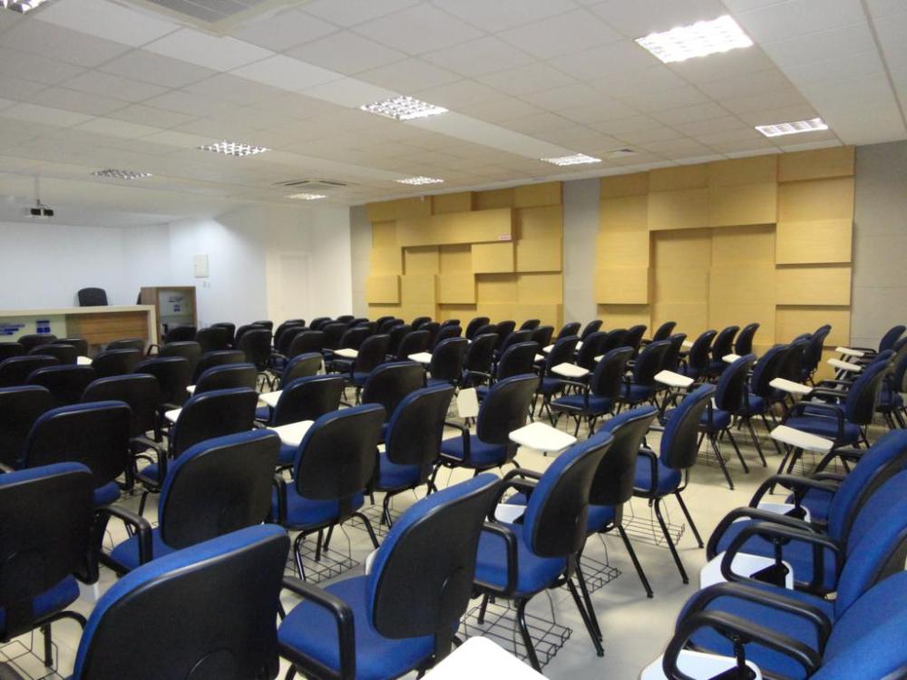 Tempo de Reverberação em Auditório